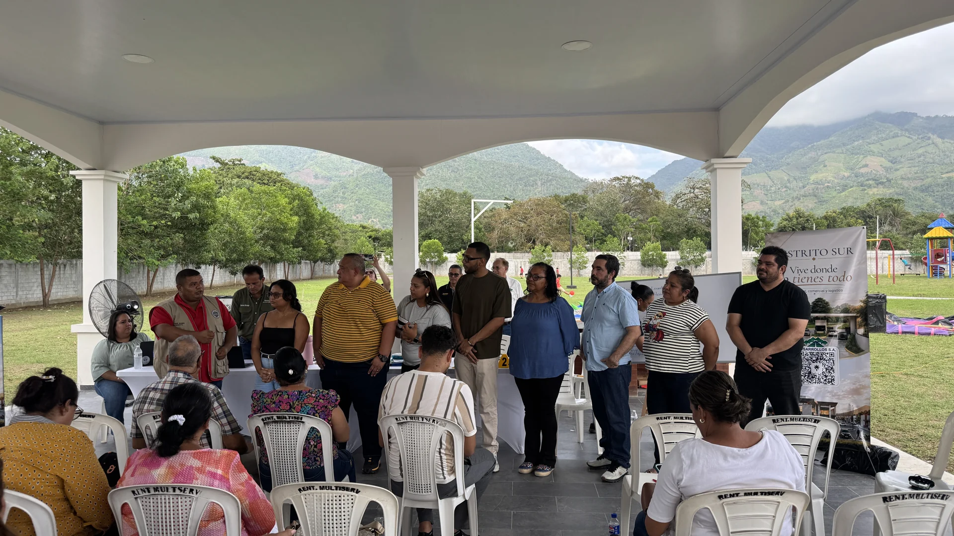Entrega de la asociación de vecinos de Los Prados, junio 2026 (5)